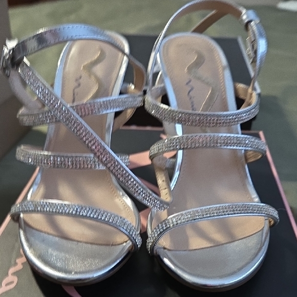 Nina Shoes - Nina Silver Metallic Heels - Size 7.5